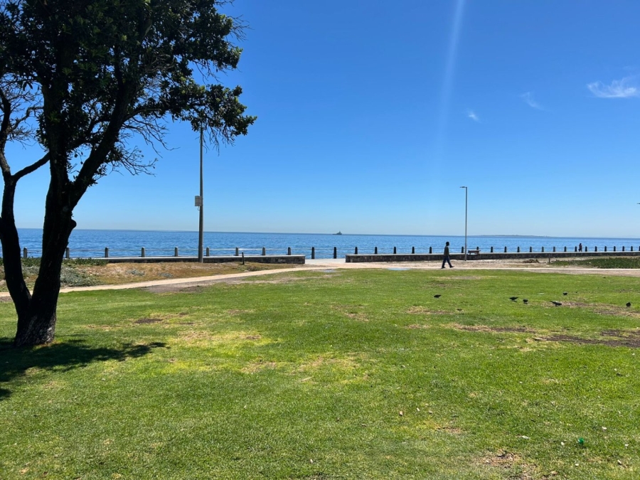 To Let 1 Bedroom Property for Rent in Three Anchor Bay Western Cape